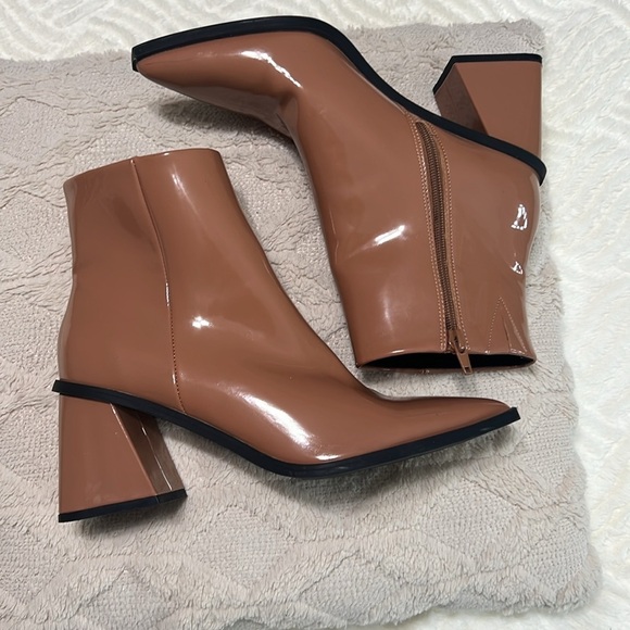 BP “Loren” Caramel Patent Leather Ankle Booties Size 7.5 – Excellent Condition - Picture 6 of 14
